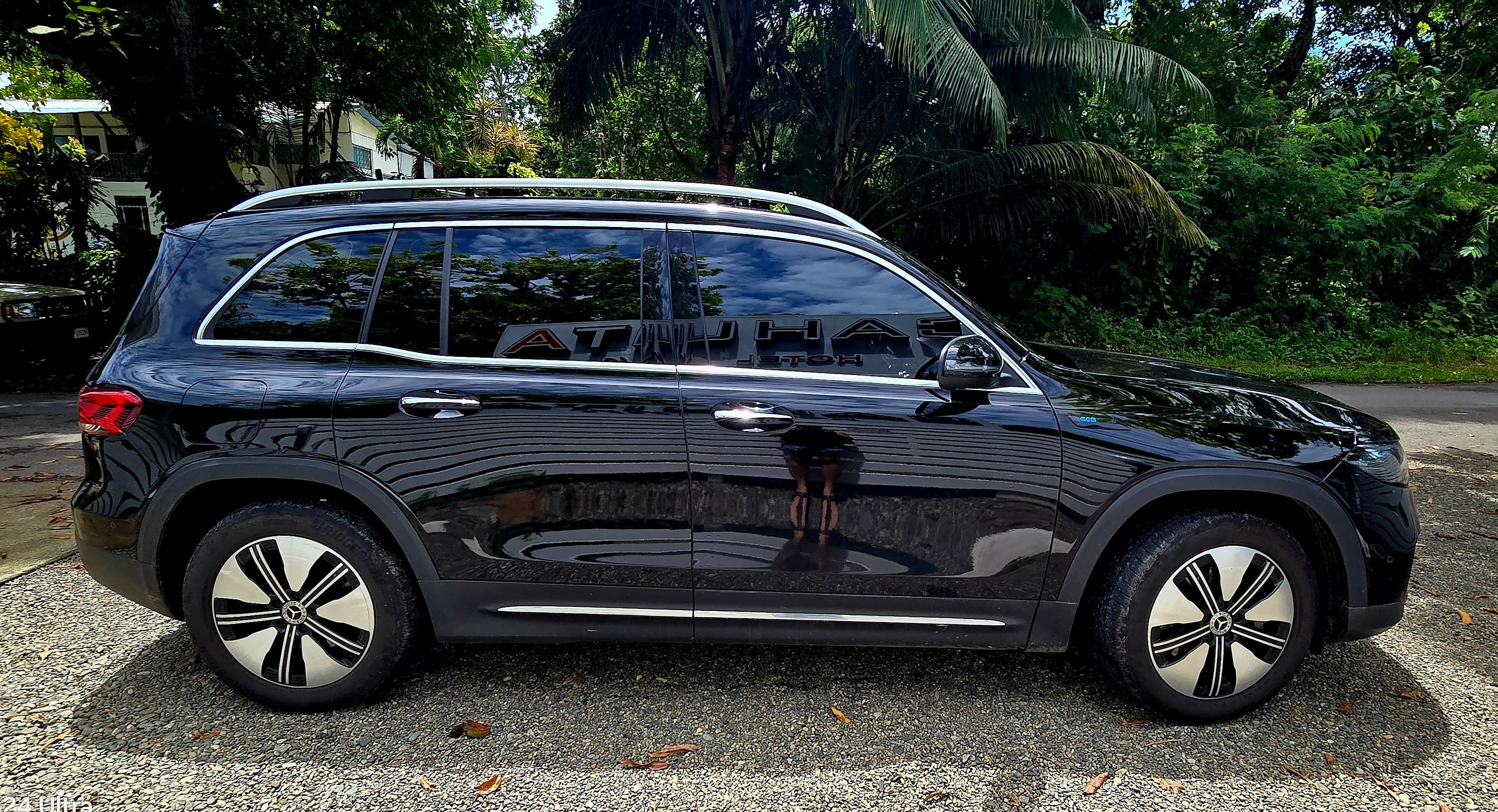 Mercedes Benz EQB