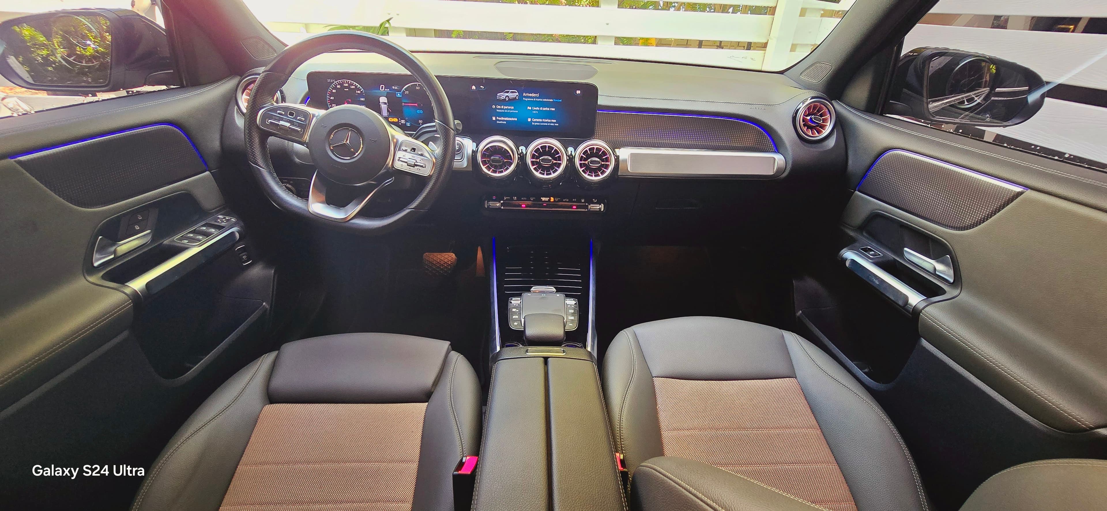 Mercedes Benz EQB